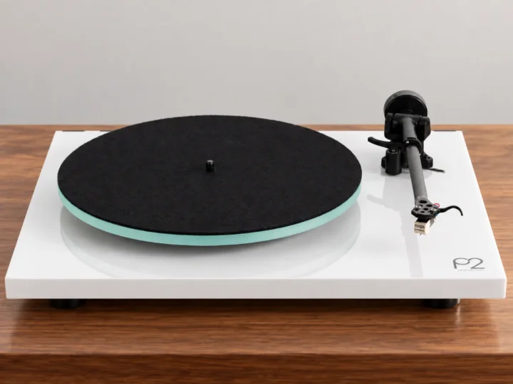 Tocadiscos Rega Planar 2 blanco.