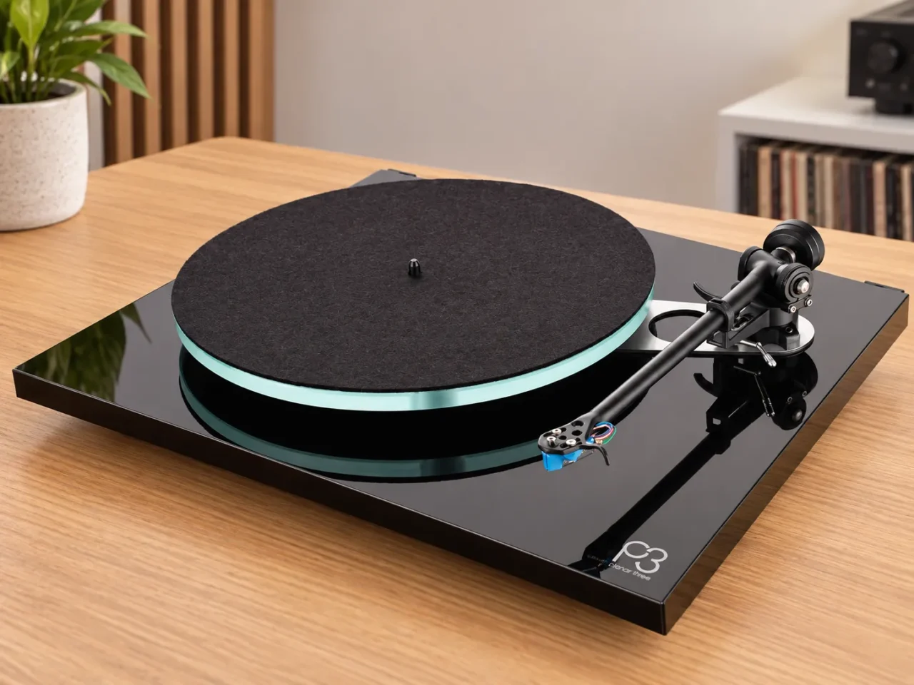 Tocadiscos Rega Planar 3 negro.